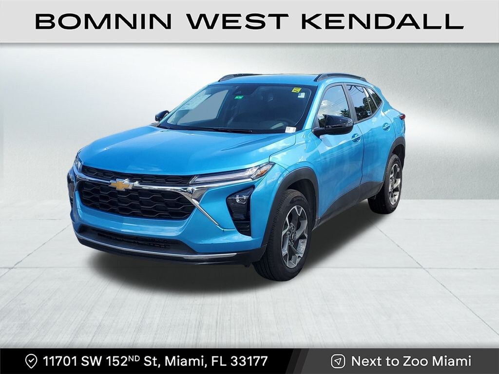 Used 2025 Chevrolet Trax LT SUV