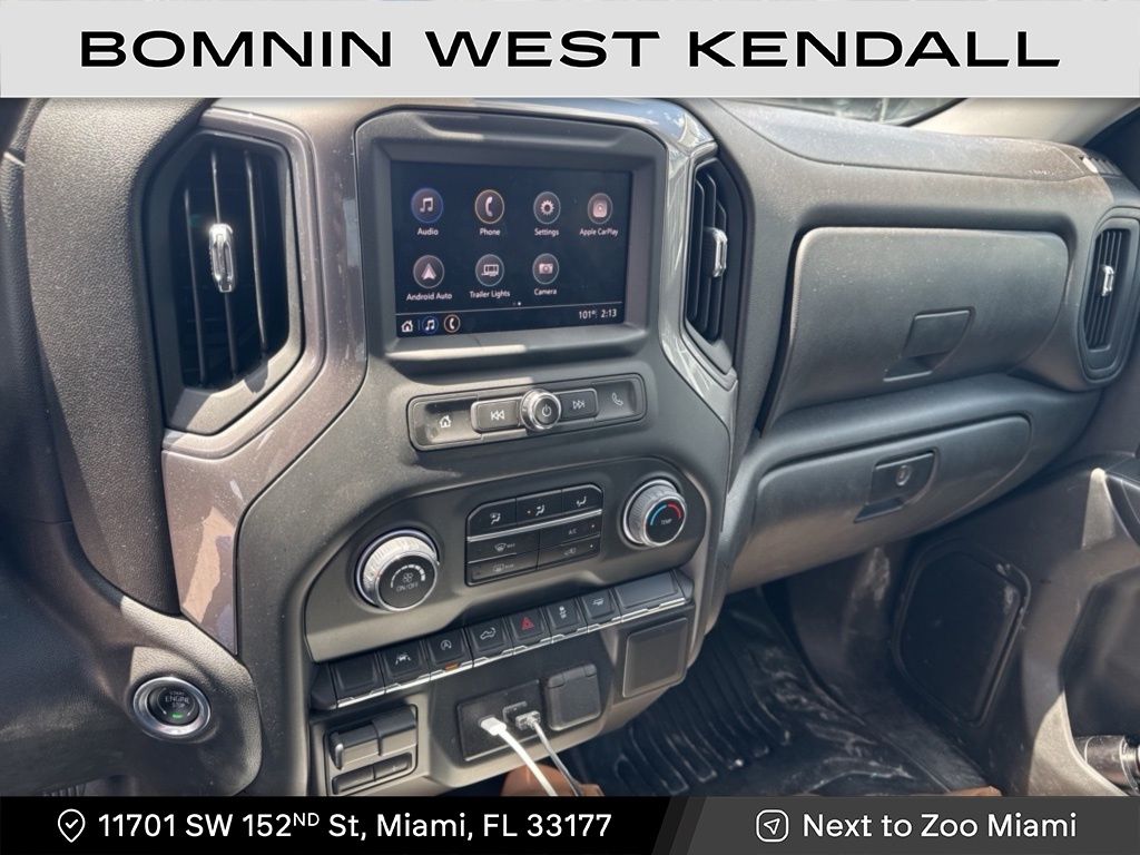 2023 Chevrolet Silverado 1500 photo 4