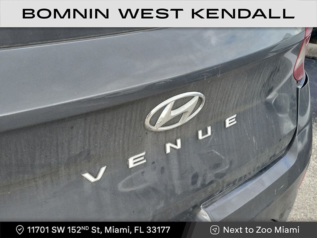 Used 2023 Hyundai Venue Limited SUV