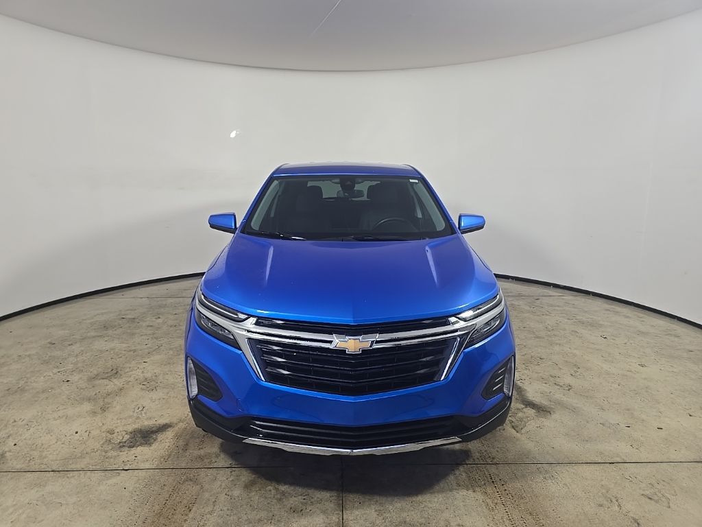 2024 Chevrolet Equinox LT photo 3