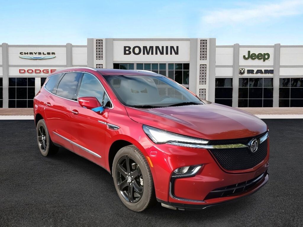 Used 2024 Buick Enclave Essence SUV