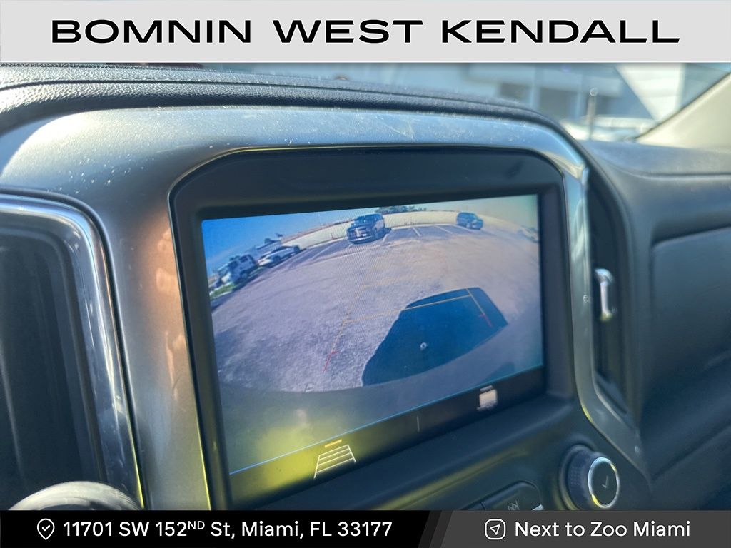 2021 Chevrolet Silverado 1500 LT photo 4