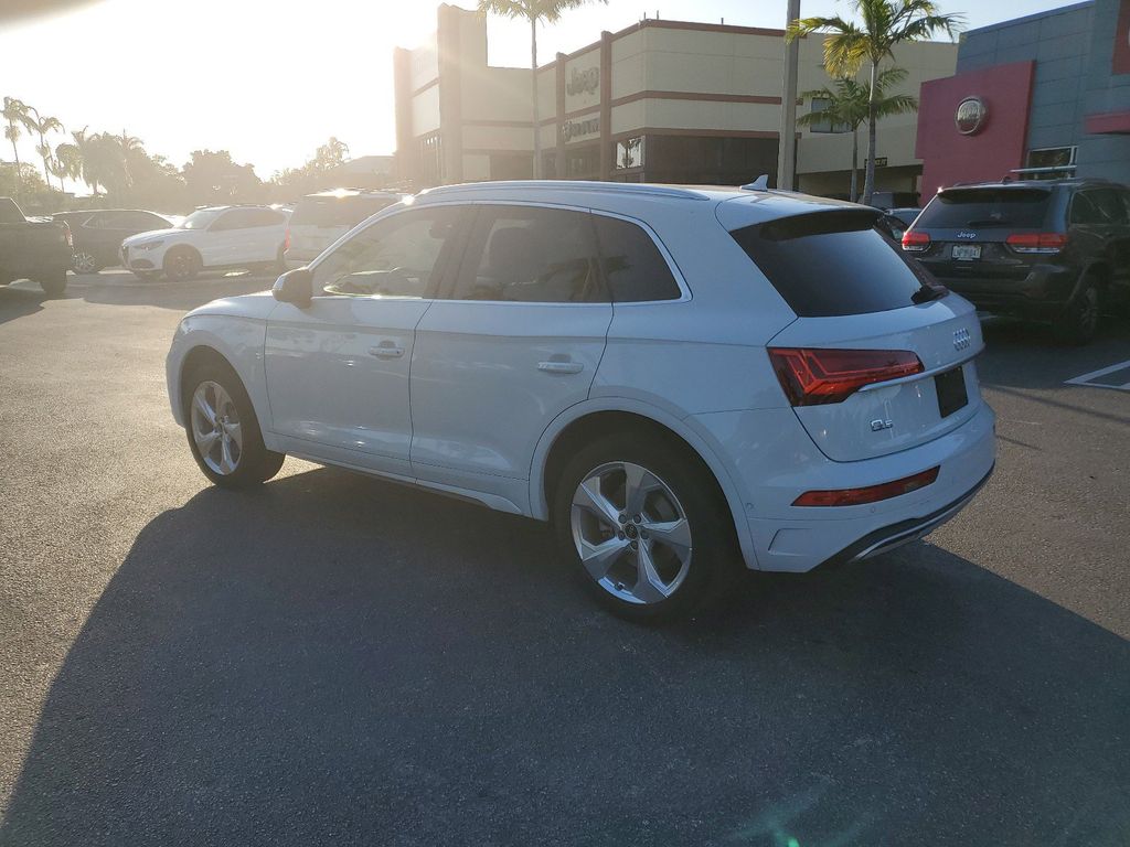 2021 Audi Q5 45 Prestige Premium photo 4
