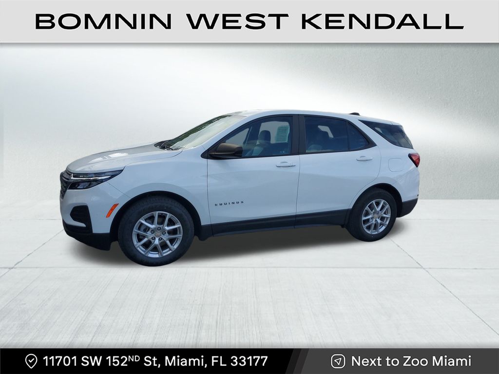 2022 Chevrolet Equinox LS photo 4