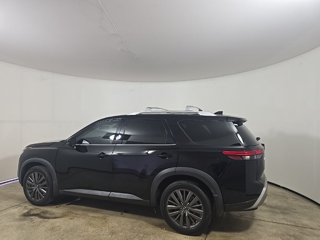 2022 Nissan Pathfinder SL photo 4