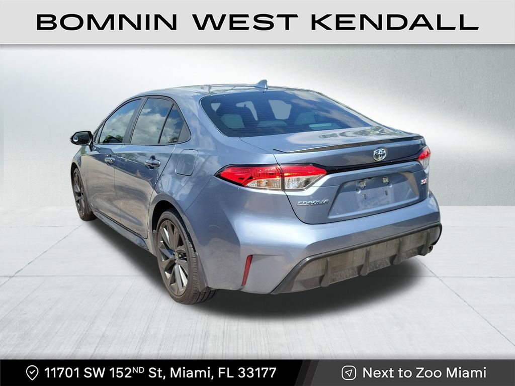 2024 Toyota Corolla SE photo 3