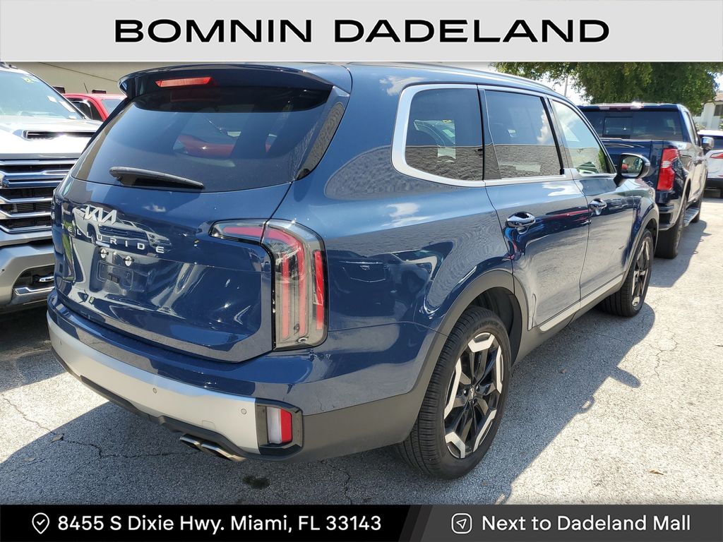 2023 Kia Telluride EX photo 4