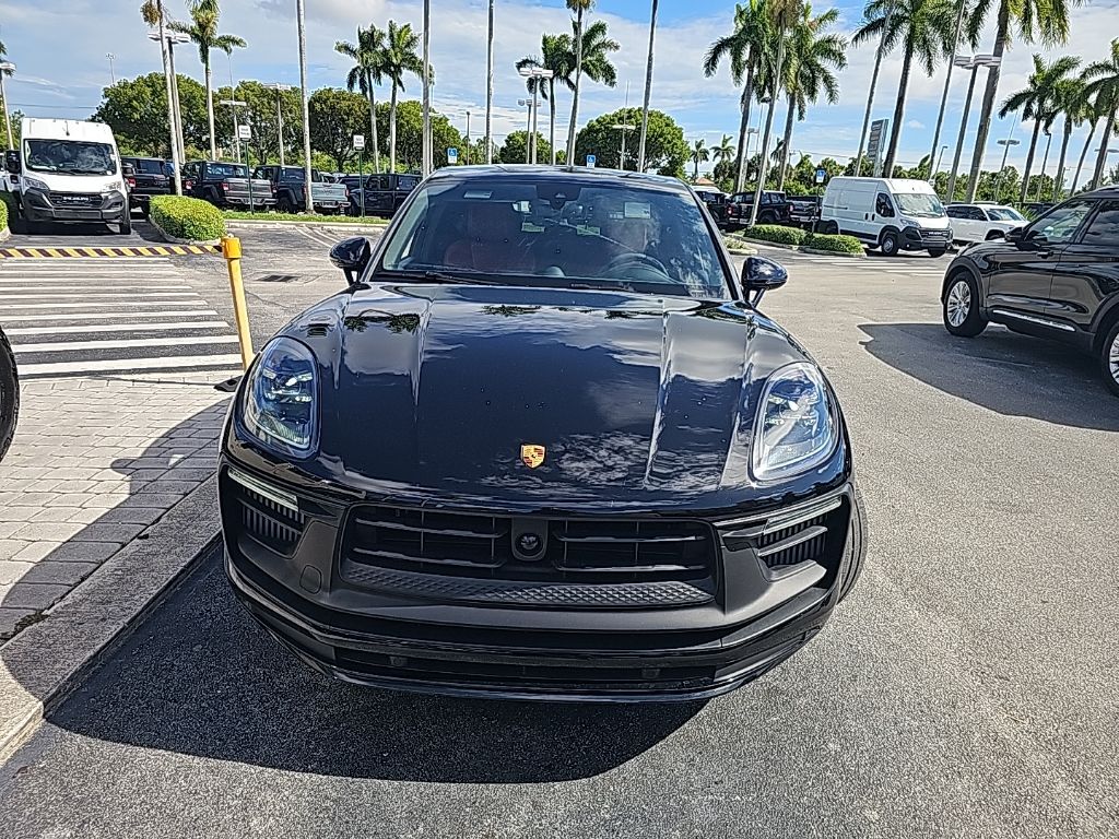 2023 Porsche Macan GTS photo 3