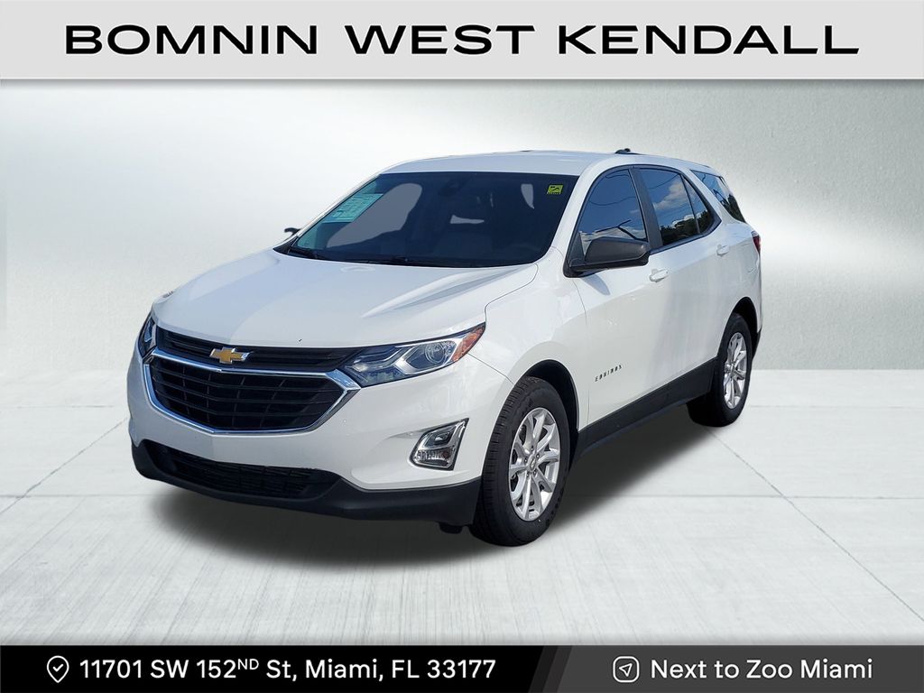 2021 Chevrolet Equinox LS photo 3