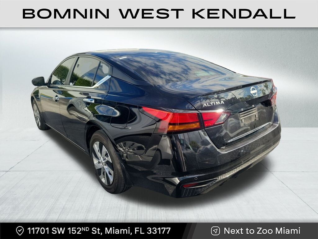 Used 2024 Nissan Altima 2.5 S Sedan