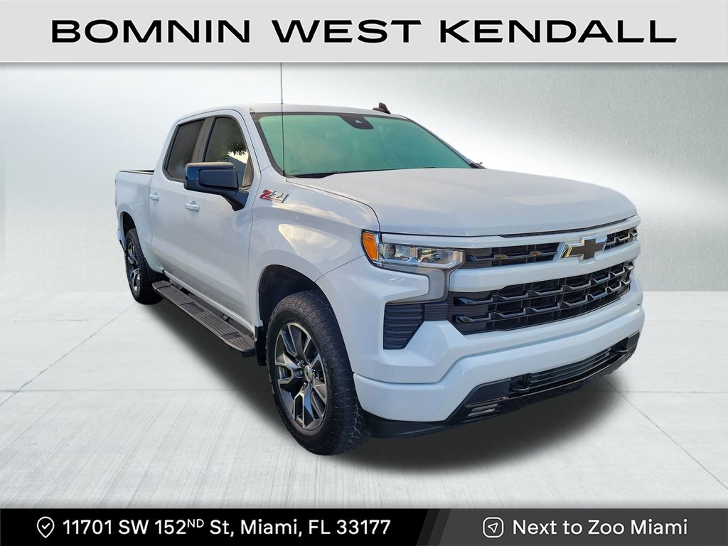 2022 Chevrolet Silverado 1500 RST photo 2
