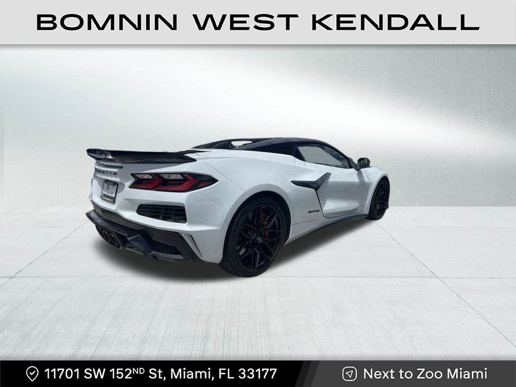 2023 Chevrolet Corvette Z06 3LZ photo 4