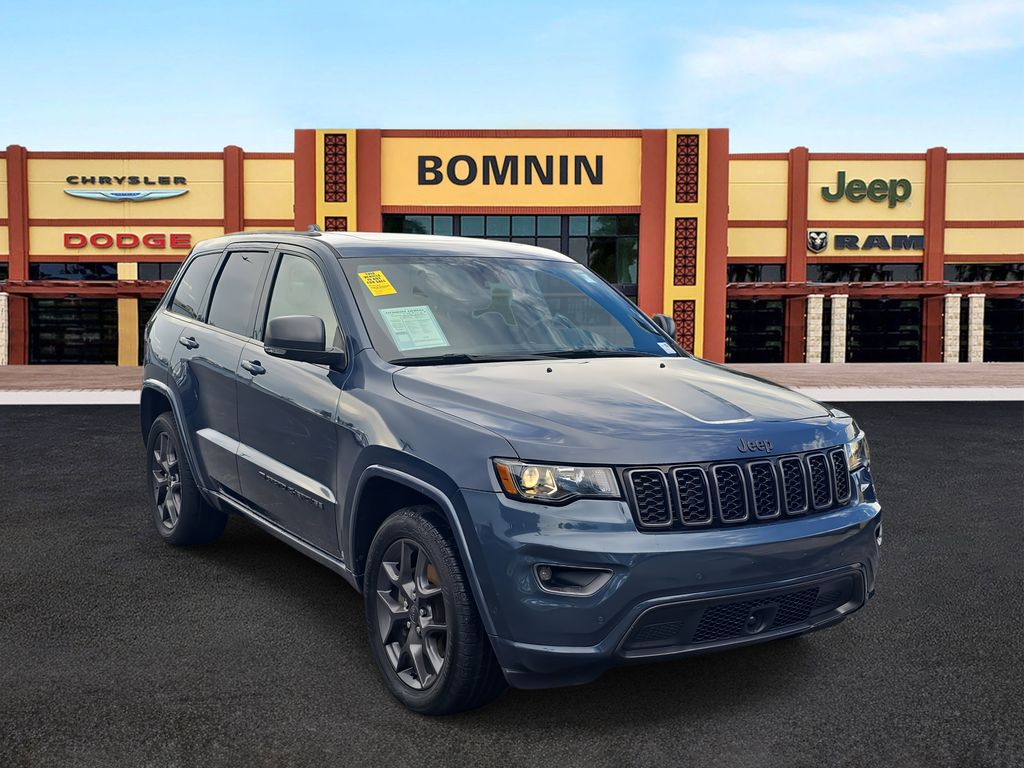 2021 Jeep Grand Cherokee Anniversary Edition photo 2