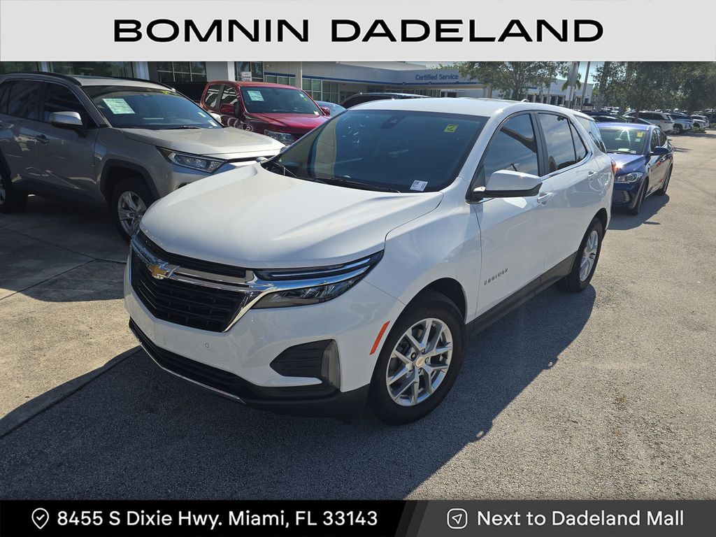 2024 Chevrolet Equinox LT photo 2
