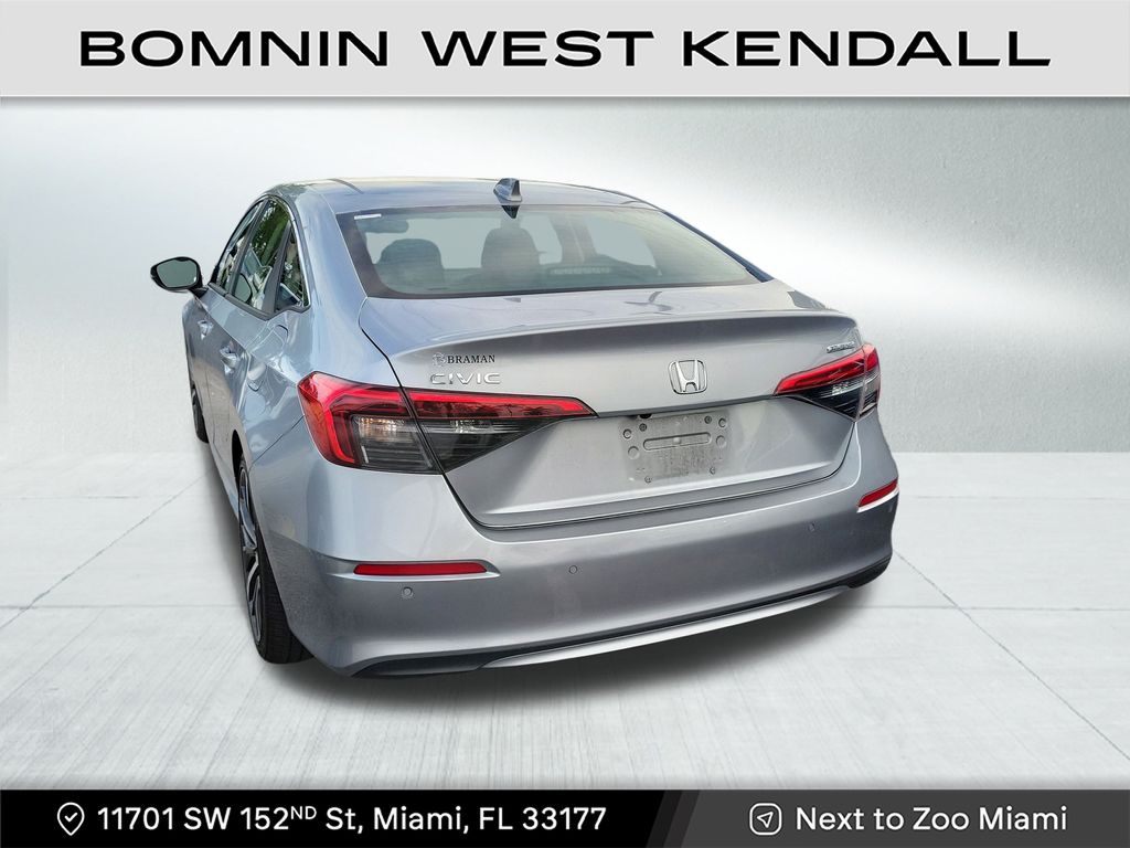 2024 Honda Civic Touring photo 3