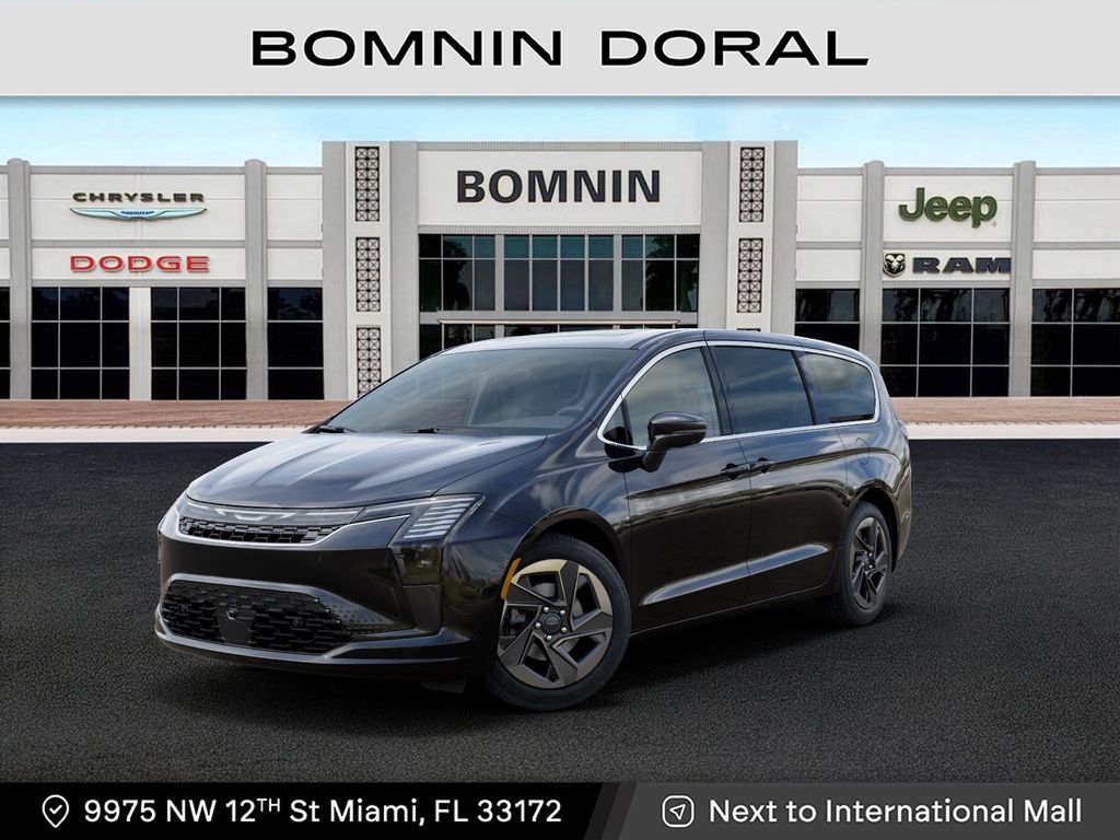 2027 Chrysler Pacifica Limited's photo