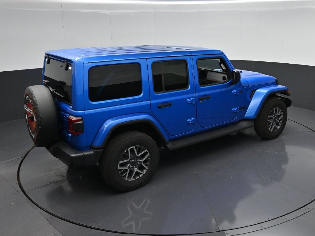 2025 Jeep Wrangler 4-Door Sahara - Photo 18