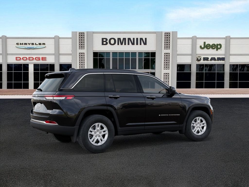 New 2025 Jeep Grand Cherokee Laredo Sport Utility