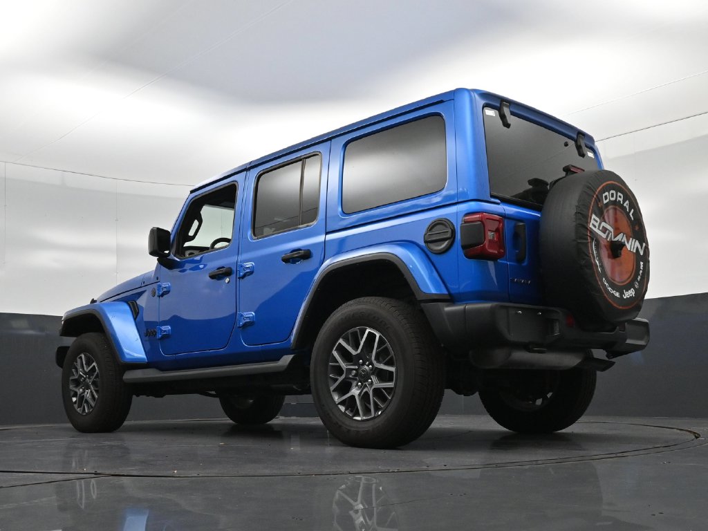 2025 Jeep Wrangler 4-Door Sahara - Photo 24