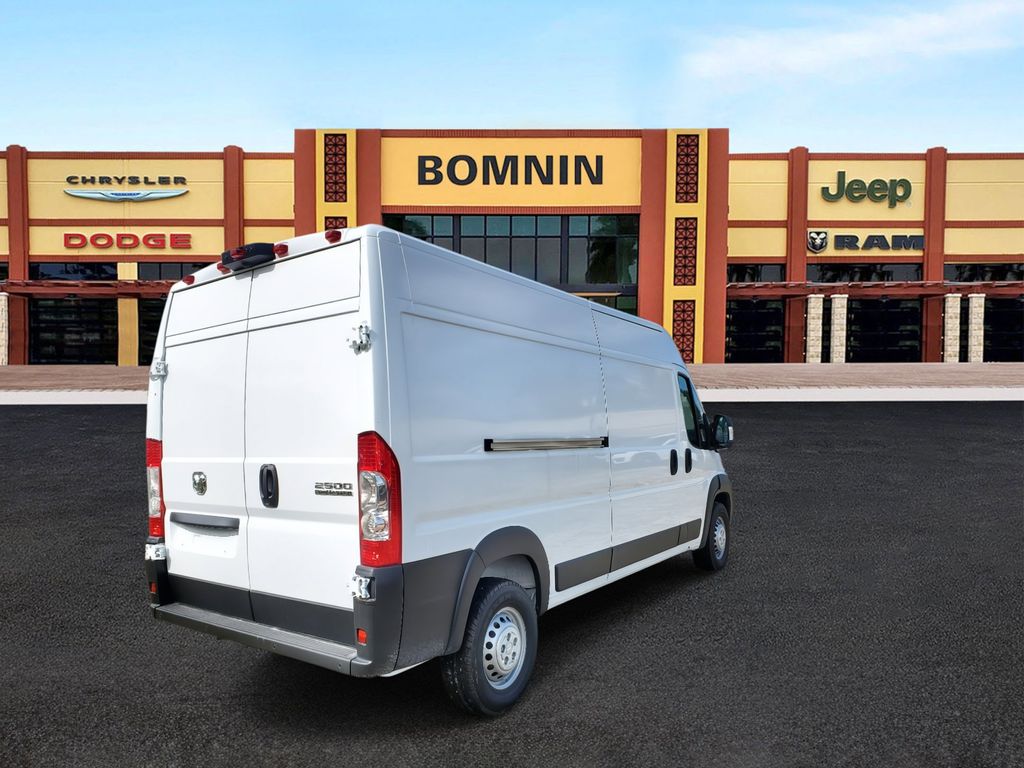 2025 Ram ProMaster 2500 photo 3