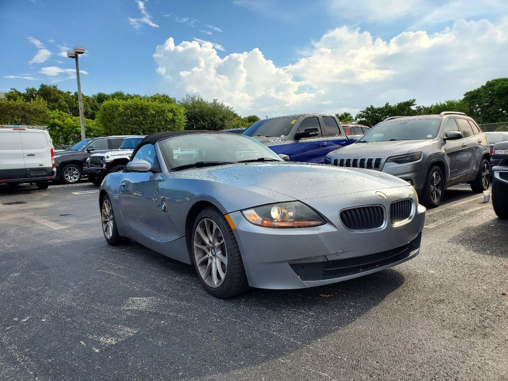 Used 2007 BMW Z4 3.0i with VIN 4USBU33577LW73442 for sale in Miami, FL