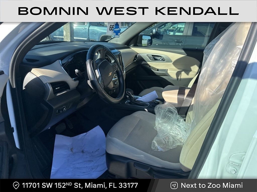 Used 2023 Chevrolet Traverse LS SUV