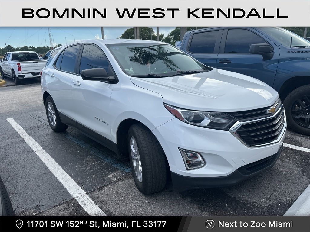 2021 Chevrolet Equinox LS photo 2