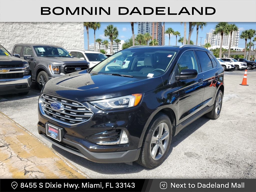 2021 Ford Edge SEL photo 2