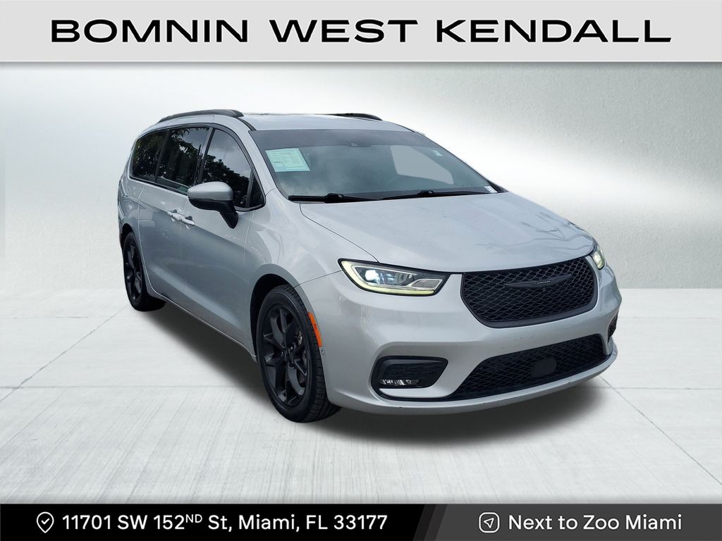 2023 Chrysler Pacifica Touring L