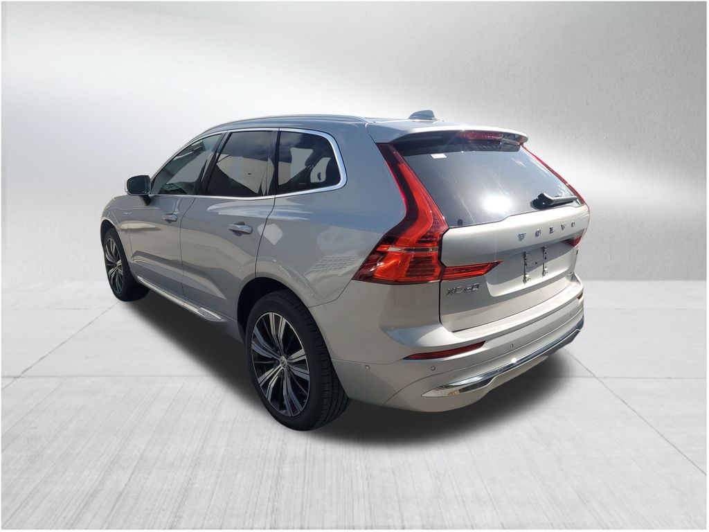 2022 Volvo XC60 Inscription photo 3
