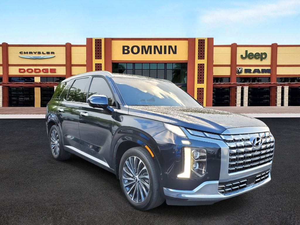 Used 2023 Hyundai Palisade Calligraphy with VIN KM8R74GEXPU560361 for sale in Miami, FL