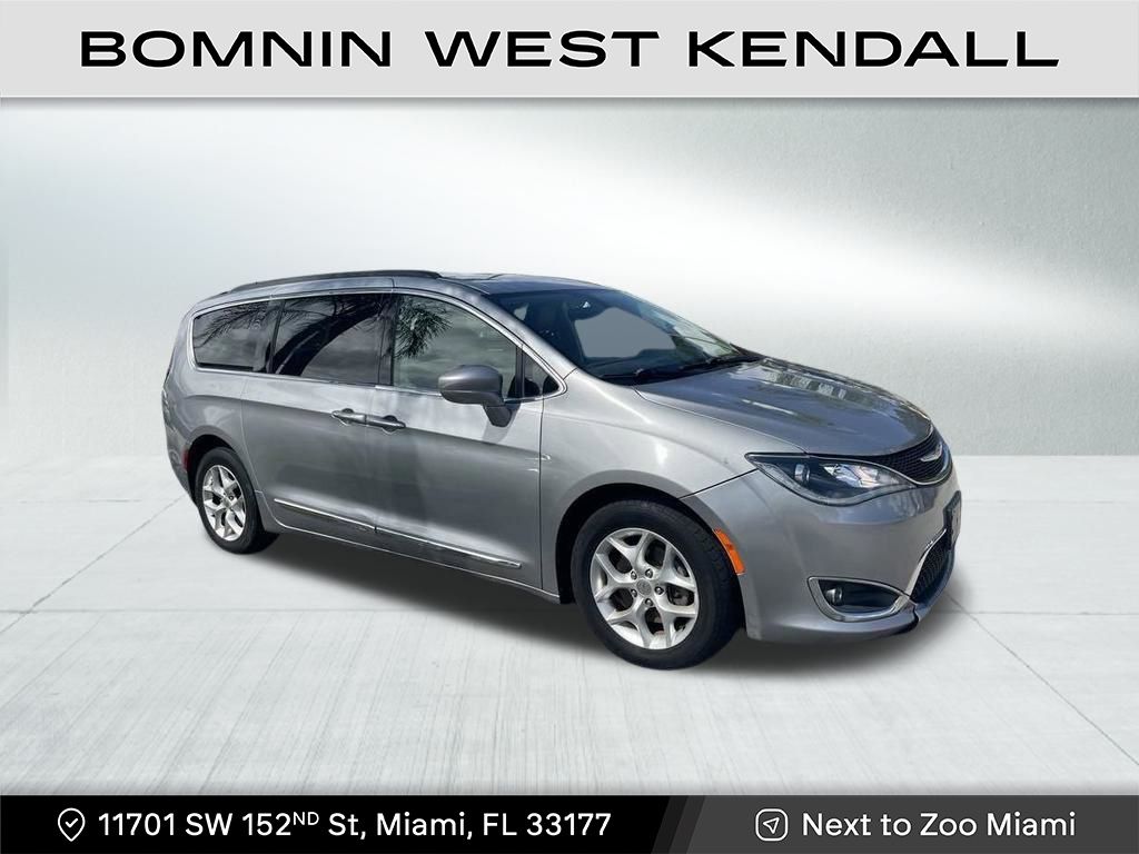 2017 Chrysler Pacifica Touring L