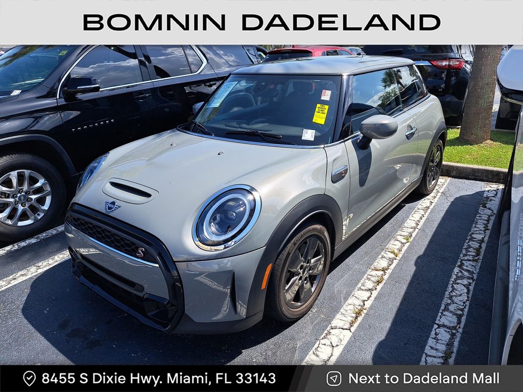 2023 Mini Cooper Hardtop S photo 2