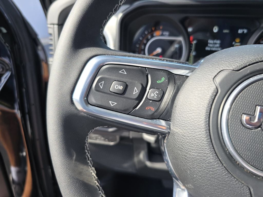 2025 Jeep Wrangler 4-Door Sahara - Photo 20