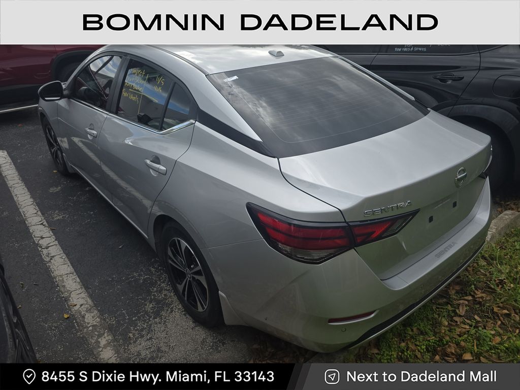 2022 Nissan Sentra SV photo 3