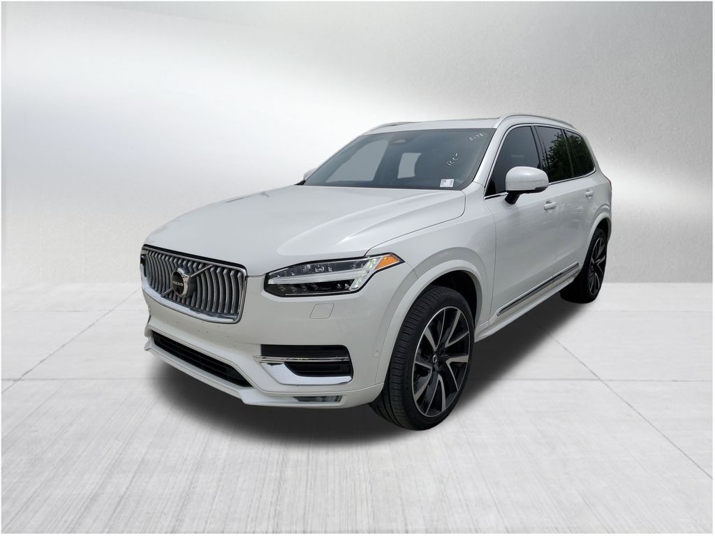 2024 Volvo XC90 Plus photo 2