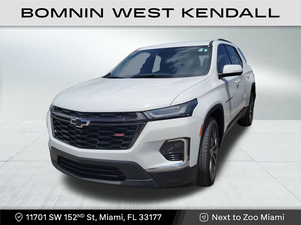 2023 Chevrolet Traverse RS photo 2