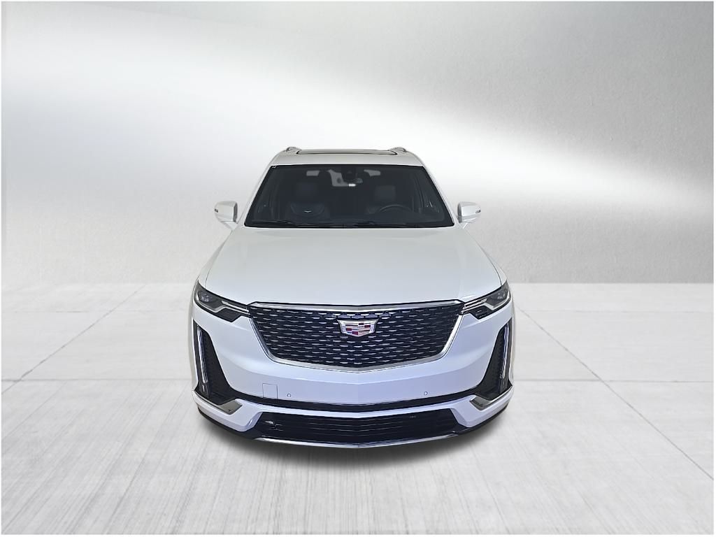 2023 Cadillac XT6 Premium Luxury photo 3