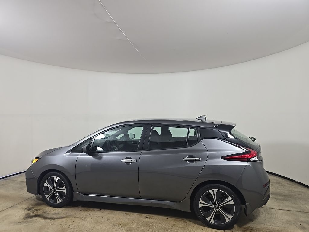 2022 Nissan Leaf SV photo 4