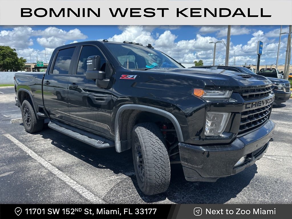 2022 Chevrolet Silverado 2500HD LTZ photo 2