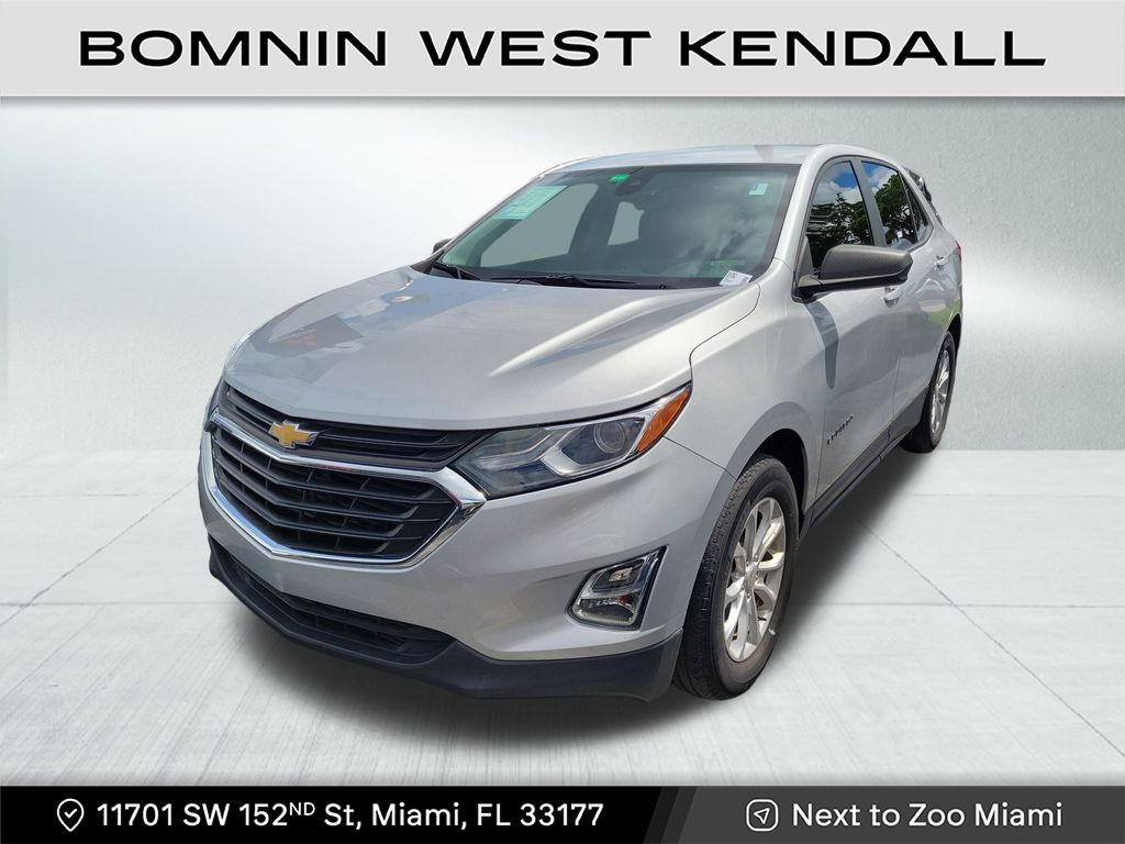 2021 Chevrolet Equinox LS photo 2