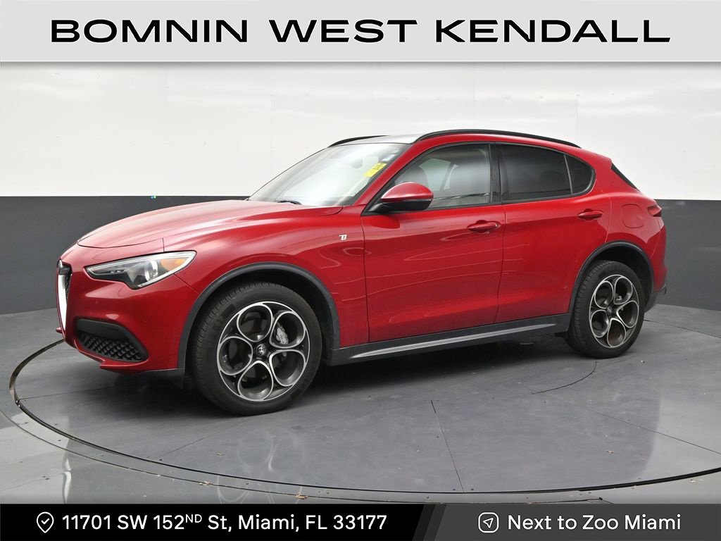 2022 Alfa Romeo Stelvio