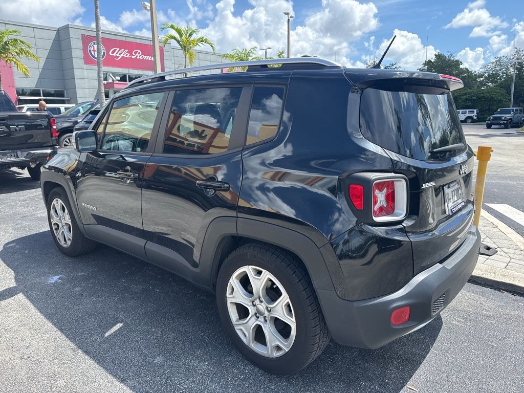 2017 Jeep Renegade Limited photo 2