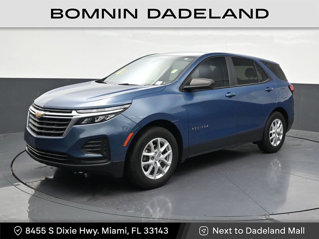 2024 Chevrolet Equinox LS's photo
