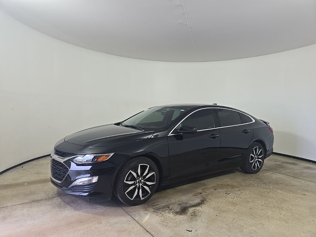 2022 Chevrolet Malibu RS photo 2