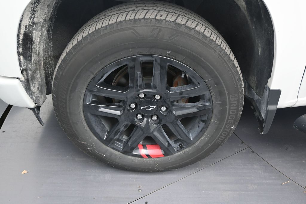 2024 Chevrolet Silverado 1500 RST - Photo 9