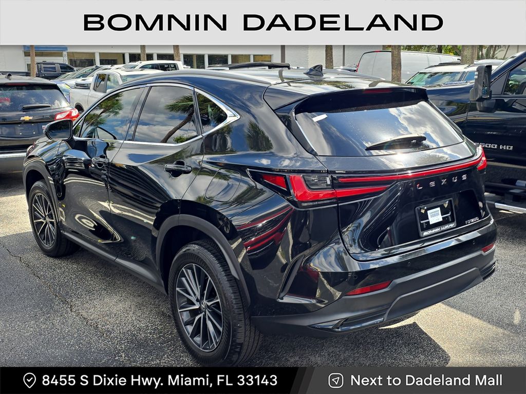 2024 Lexus NX 250 Premium photo 3