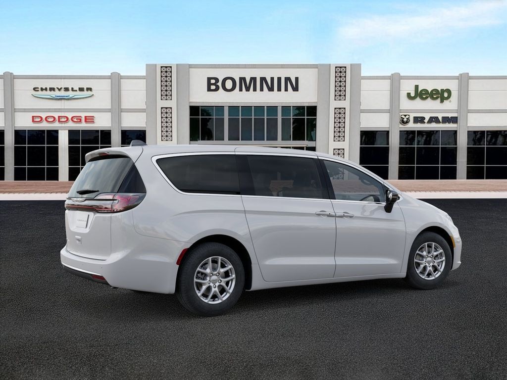 New 2026 Chrysler Pacifica Select Passenger Van