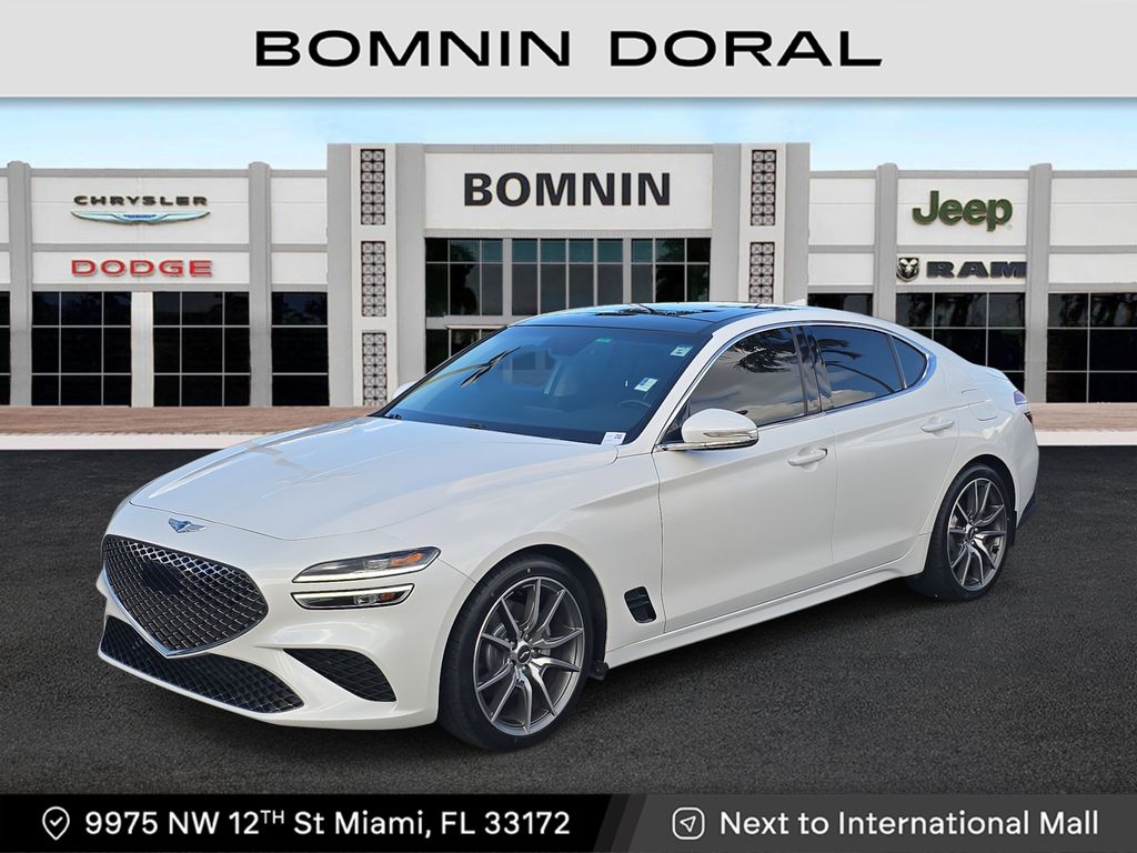 2022 GENESIS G70 Standard's photo