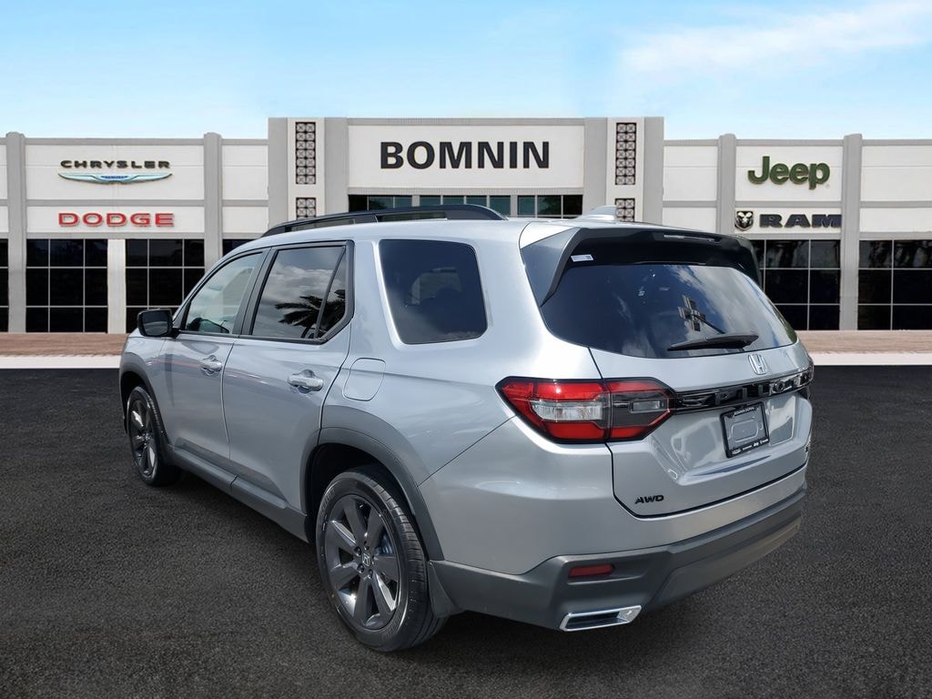 Used 2023 Honda Pilot Sport SUV